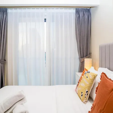 Stunning 2-Bedroom Business Bay Apartment With Burj Khalifa View & Huge Balcony Dubai Esterno foto