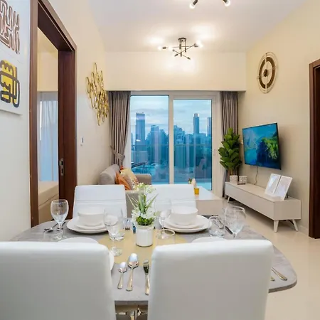 Stunning 2-Bedroom Business Bay Apartment With Burj Khalifa View & Huge Balcony Dubai Esterno foto