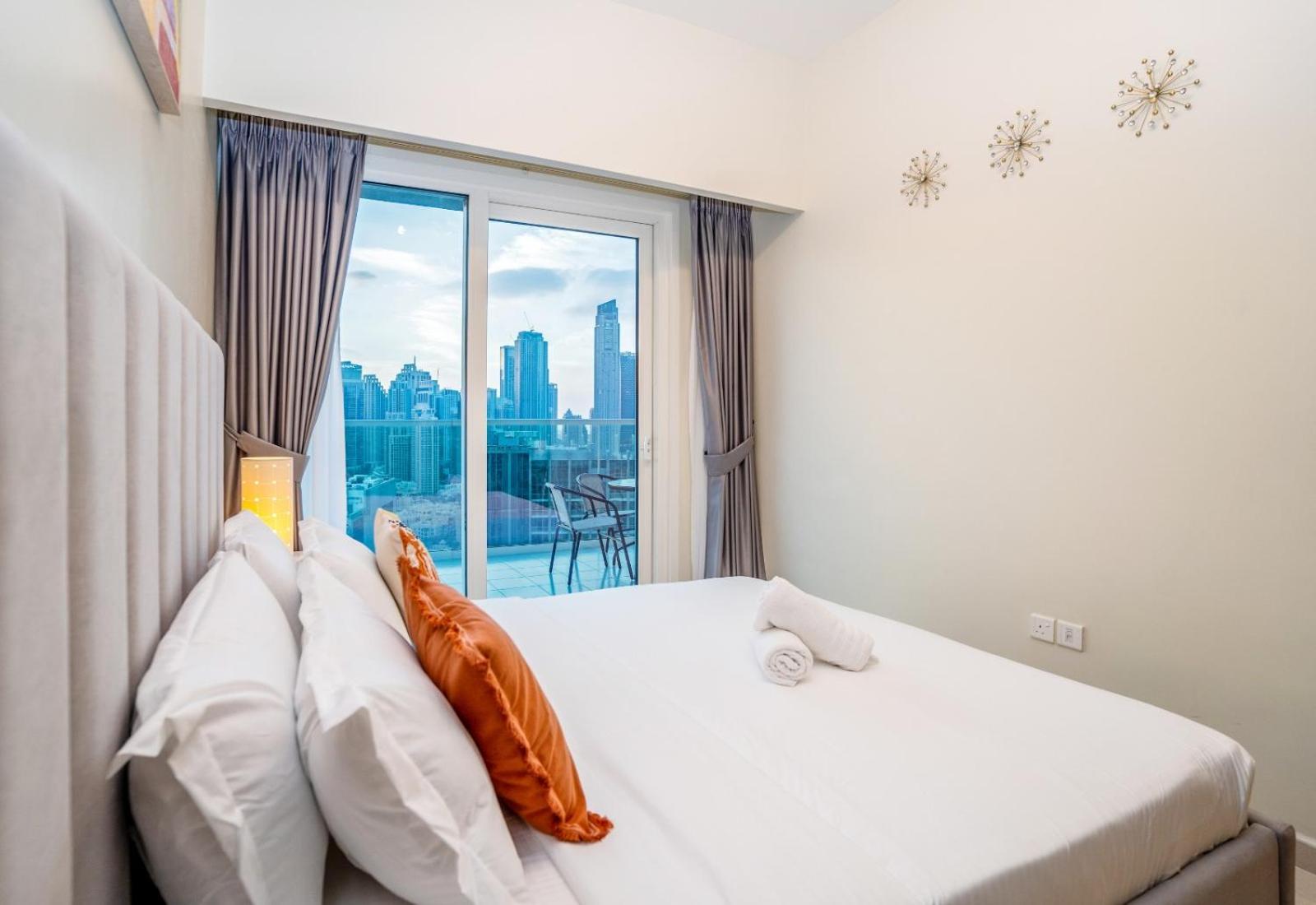 Stunning 2-bedroom Business Bay With Burj Khalifa View & Huge Balcony Appartamento