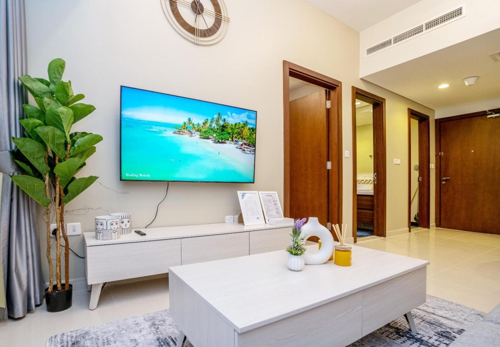 Appartamento Stunning 2-bedroom Business Bay With Burj Khalifa View & Huge Balcony *