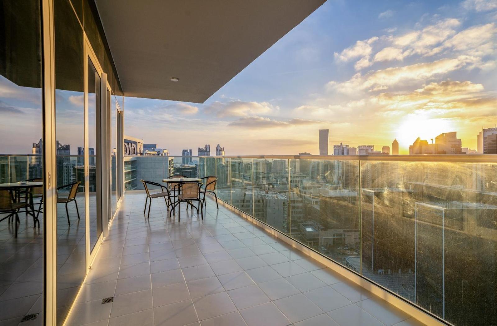 Appartamento Stunning 2-bedroom Business Bay With Burj Khalifa View & Huge Balcony