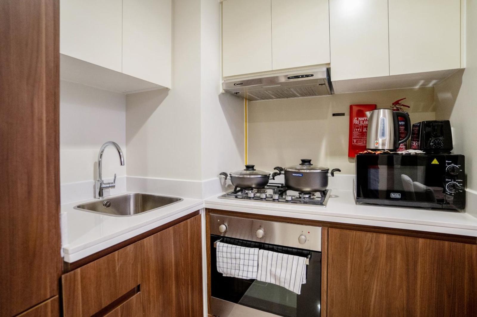 Stunning 2-bedroom Business Bay With Burj Khalifa View & Huge Balcony * دبي