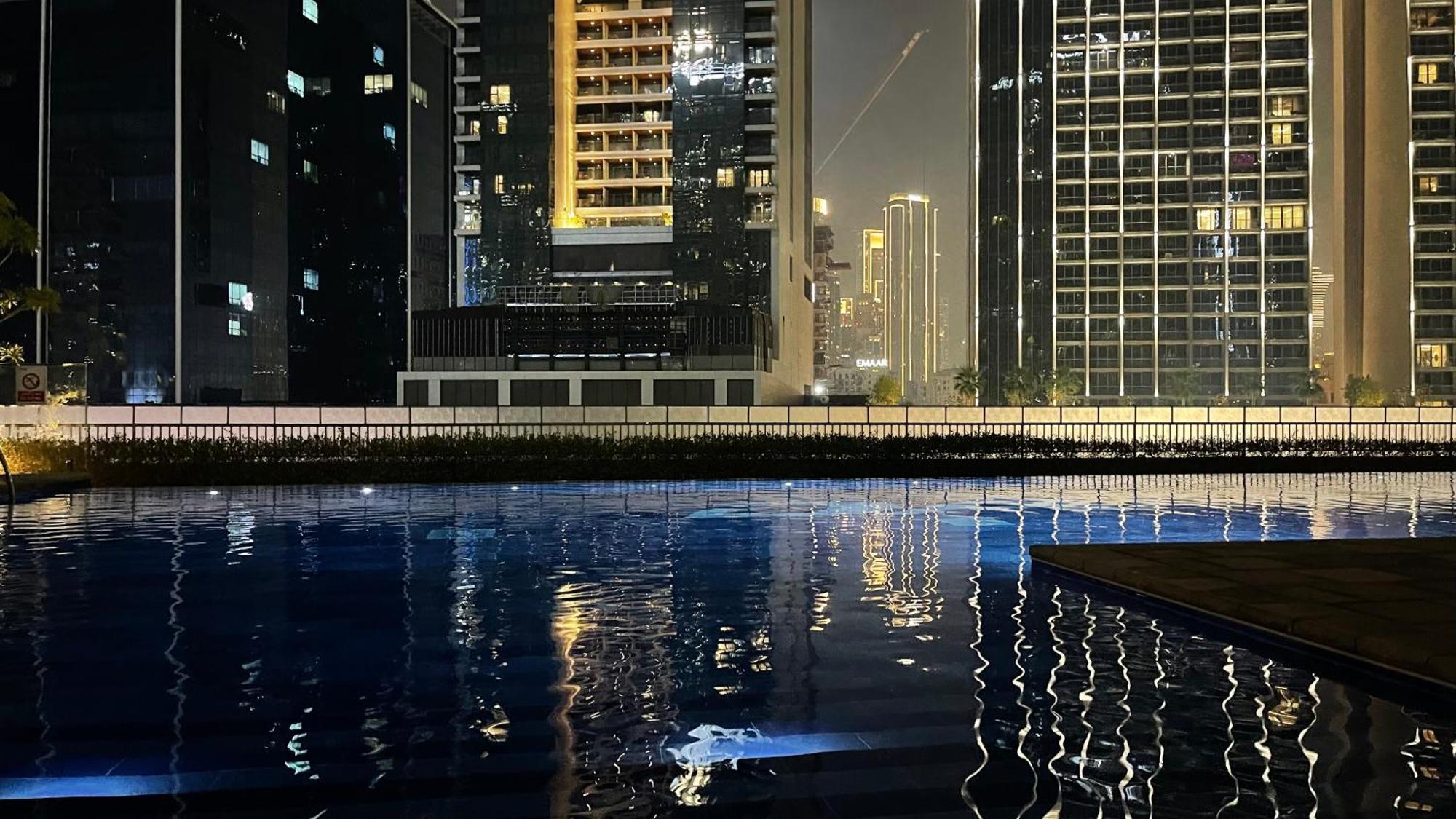 Appartamento Stunning 2-bedroom Business Bay With Burj Khalifa View & Huge Balcony Dubai
